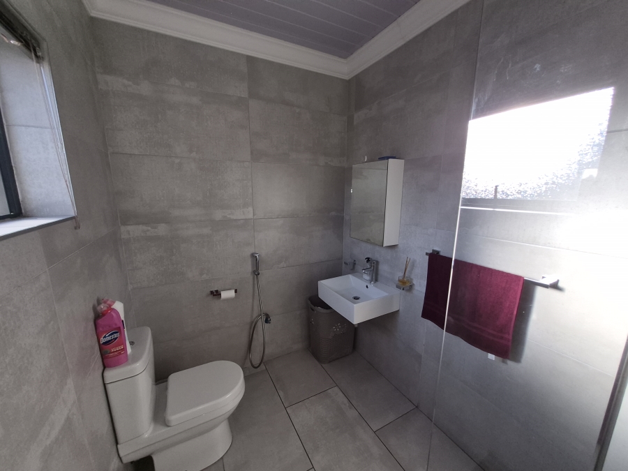 To Let 3 Bedroom Property for Rent in Penlyn Estate Western Cape